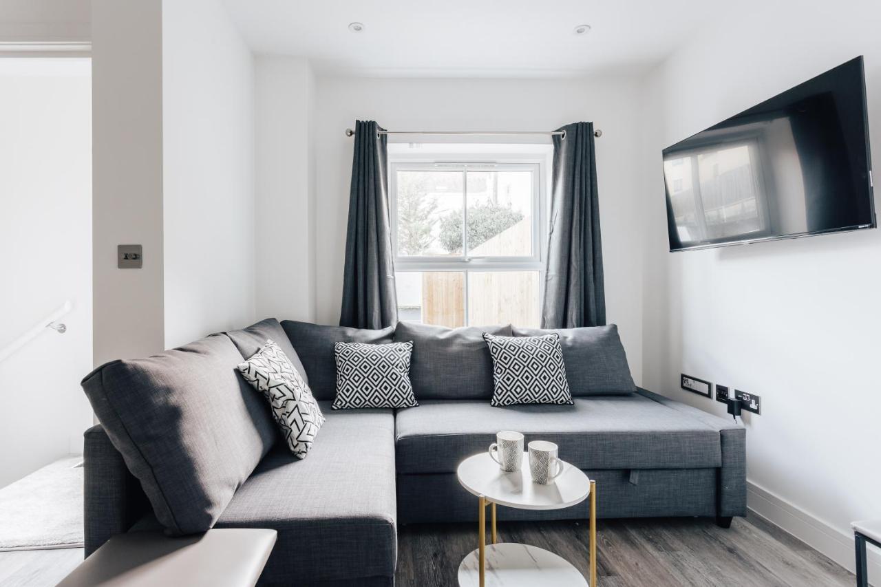 Contemporary Two Bedroom Duplex - Secluded Residence With Parking In A Prime Central Location Bournemouth Esterno foto